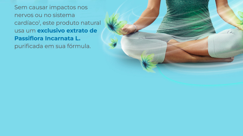imagem com fundo azul claro.