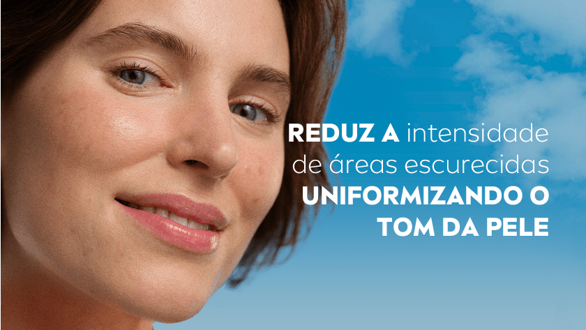 Fundo azul com nuvens. À esquerda, close no rosto de uma mulher de pele clara, com expressão suave e olhar voltado para frente. À direita, texto em destaque diz: 