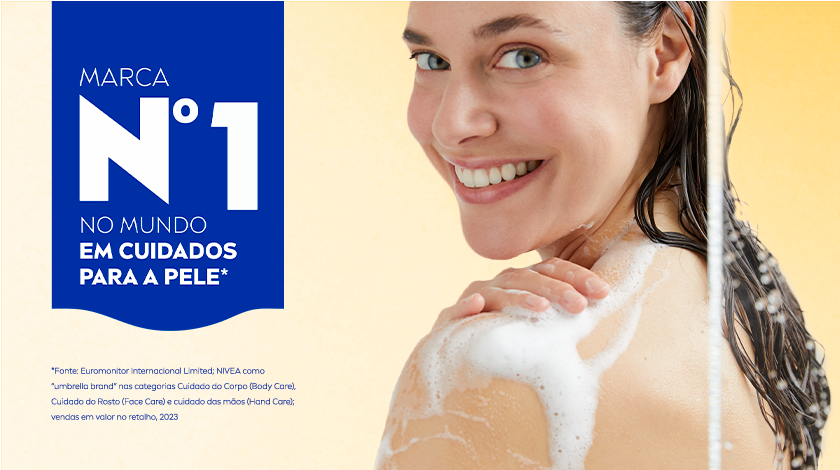 O fundo está em degradê em tons de amarelo com uma faixa azul escura onde está escrito 