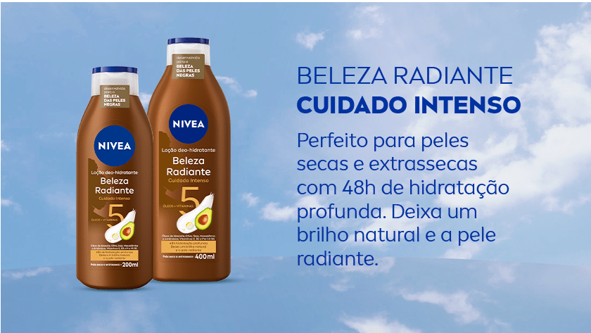 Dois frascos da loção deo-hidratante NIVEA Beleza Radiante Cuidado Intenso (200ml e 400ml). Céu azul ao fundo.