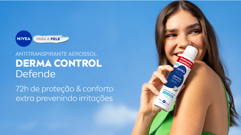 Fundo azul com nuvens suaves. À direita, mulher de cabelos longos e castanhos sorri segurando o desodorante aerosol NIVEA Derma Control Defende embalagem econômica, com detalhes em azul e vermelho.