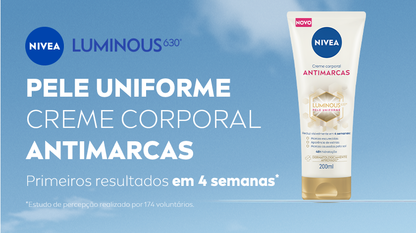Fundo azul degradê com nuvens suaves. À direita, o creme corporal NIVEA Luminous 630 Antiestrias está em pé, com embalagem branca e tampa dourada, destacando o nome do produto.