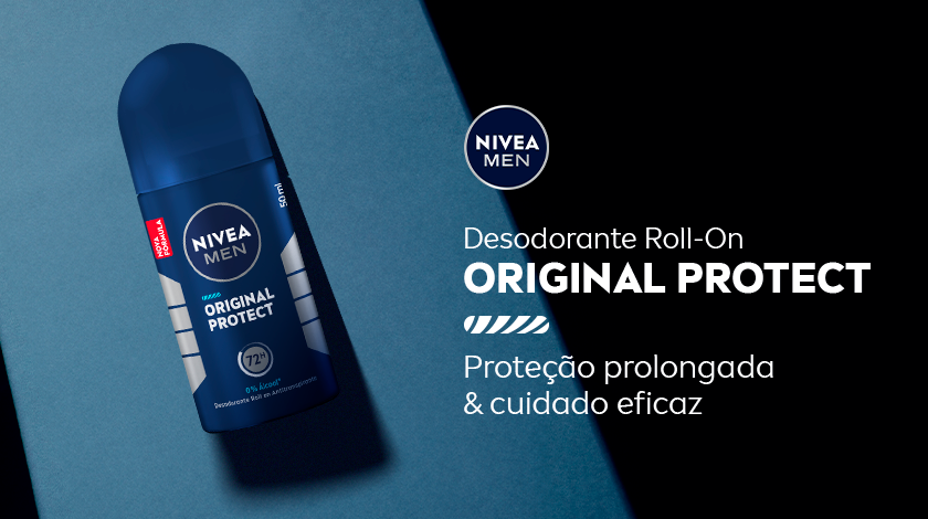Fundo azul escuro com textura suave. À direita, desodorante roll-on NIVEA MEN Original Protect em azul escuro com detalhes em branco e prata, posicionado levemente inclinado. Logo NIVEA MEN em círculo azul acima do produto. Texto em branco destacando a proteção prolongada e o cuidado eficaz.