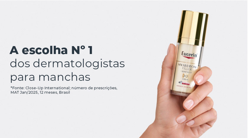 Imagem com fundo claro. Ao lado direito, uma mão segura a embalagem do Sérum 3D.