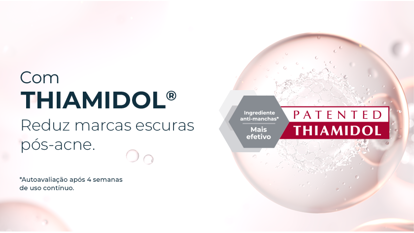 Banner com fundo claro. Ao lado direito, uma representação celular aparece em destaque, além do selo vermelho de Thiamidol patenteado.