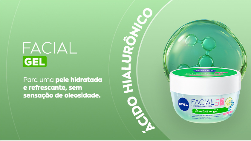 Fundo verde representando o produto. Ao lado direito, a embalagem aparece em destaque com representações da fórmula.