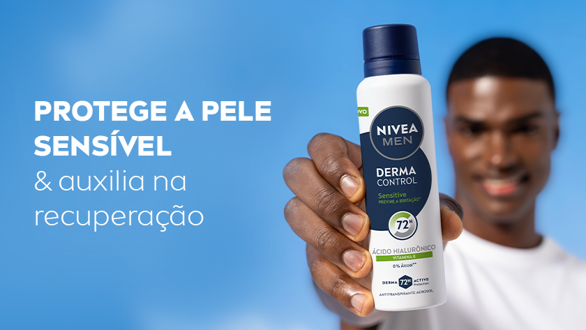 Fundo azul claro. À direita, homem negro segura de frente o frasco do NIVEA MEN Derma Control Sensitive, mostrando o rótulo.