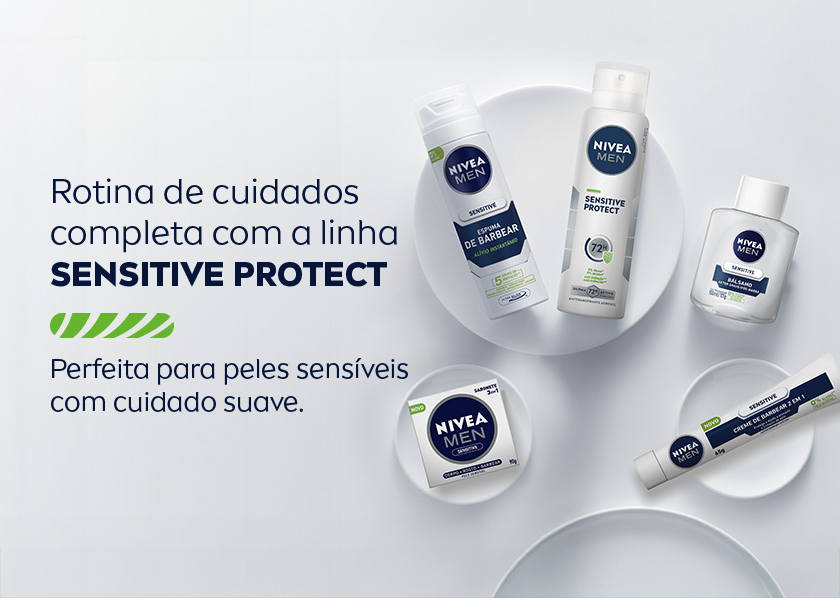 Imagem de diversos produtos NIVEA da linha Sensitive Protect dispostos juntos em um fundo branco.