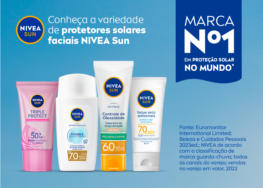 Fundo azul claro com quatro embalagens diferentes de protetores solares faciais NIVEA Sun na base. À direita, selo azul com o texto: “Marca nº 1 em proteção solar no mundo”.