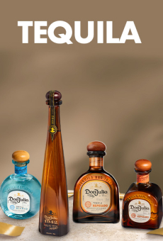 Imagens de várias garrafas de tequila